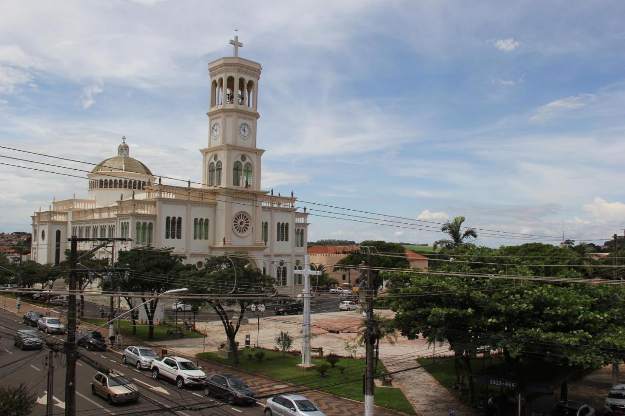 Alpha Ville Hotel อัสซิส ภายนอก รูปภาพ