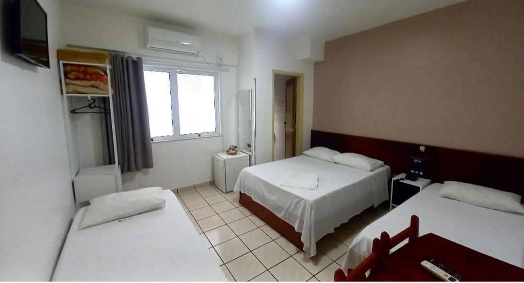 Alpha Ville Hotel อัสซิส ภายนอก รูปภาพ