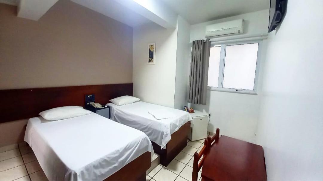 Alpha Ville Hotel อัสซิส ภายนอก รูปภาพ