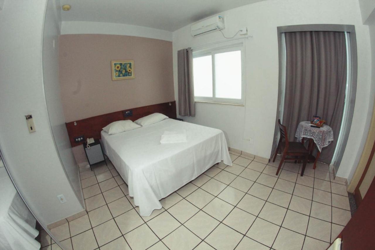 Alpha Ville Hotel อัสซิส ภายนอก รูปภาพ
