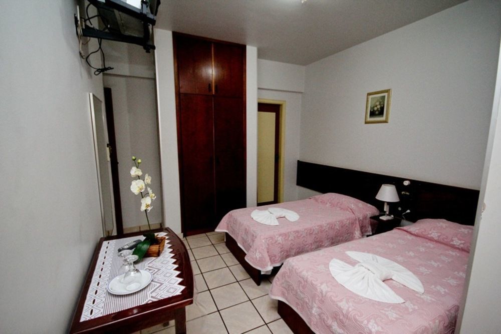 Alpha Ville Hotel อัสซิส ภายนอก รูปภาพ