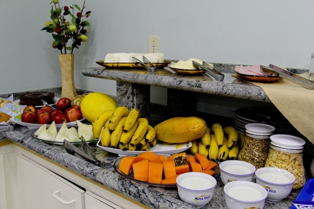 Alpha Ville Hotel อัสซิส ภายนอก รูปภาพ